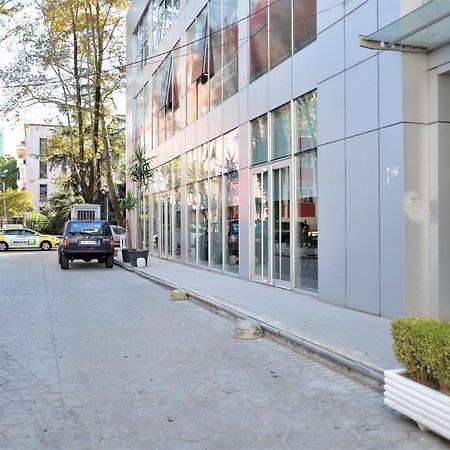 Haris Apartment Tirana No.2 Екстериор снимка