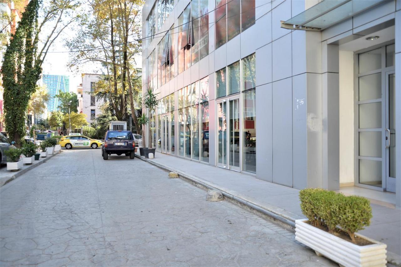 Haris Apartment Tirana No.2 Екстериор снимка
